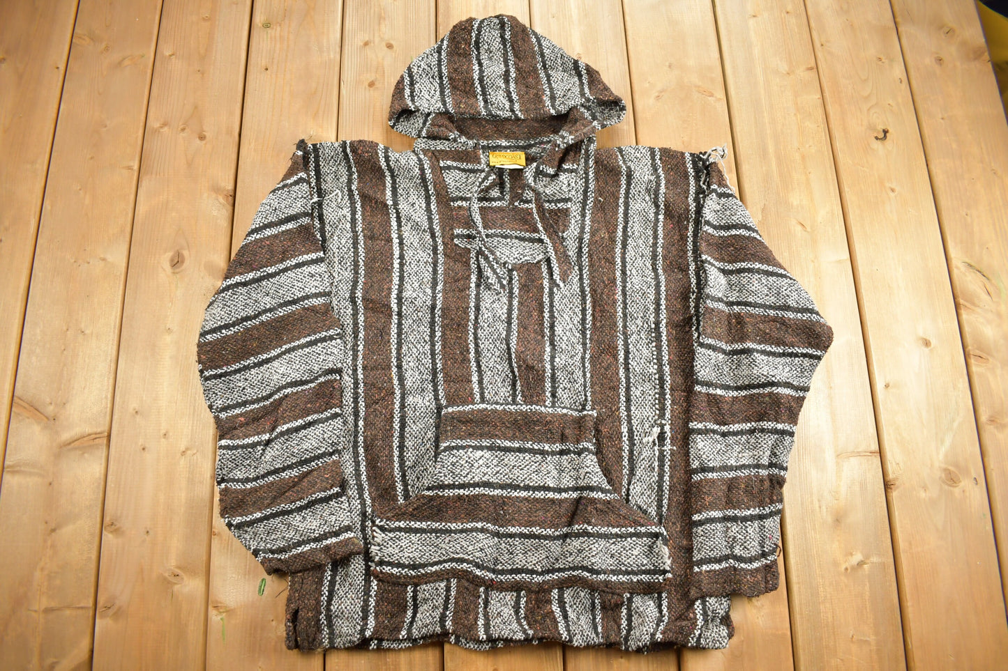 Vintage 1990s Brown Goldcoast Rasta Blanket Knit Hoodie / 90s Hoodie / Vintage Sweater / 90s / Drug Rug / Color Block / Baja / Size Medium