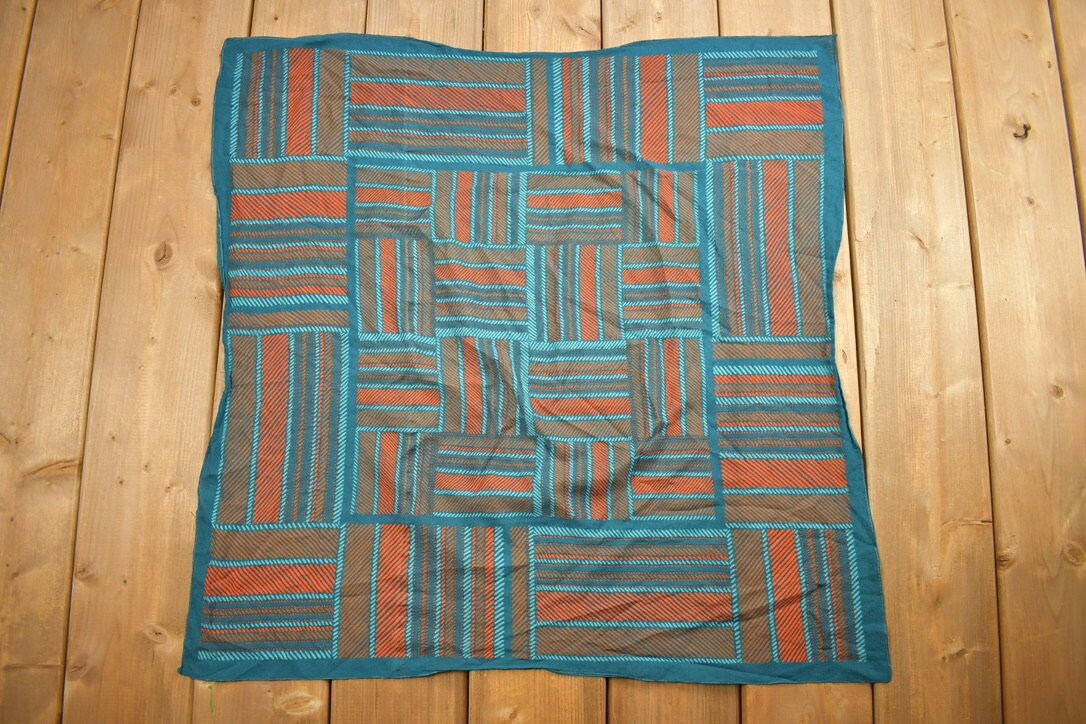 Vintage 1980s Abstract Geometric Pattern Scarf / Vintage Accessory / Vintage Scarves / Square Scarf / All Over Pattern