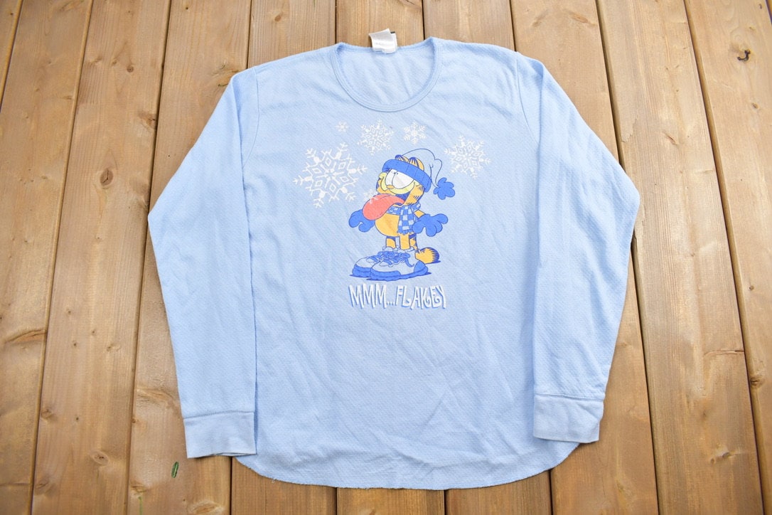 Vintage 1990s Garfield Long Sleeve T Shirt / Winter Theme / MMM Flakes / 90s Garfield / Graphic Print / Sleep Shirt / Pyjama Top