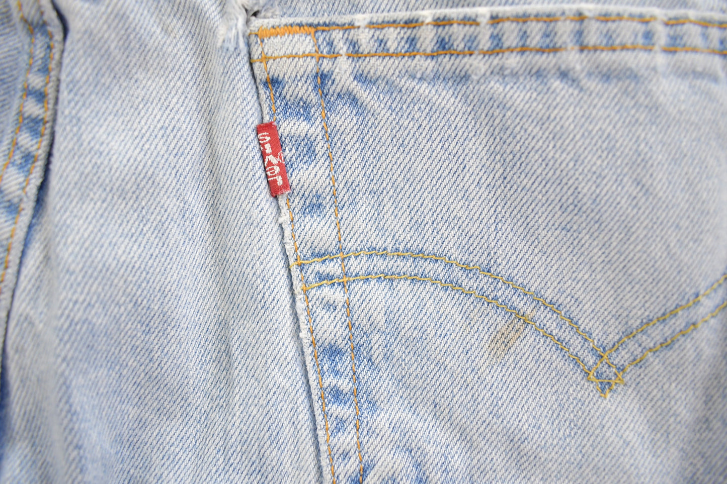 Vintage 1990s Levi's 505 Red Tab Jeans Size 31 x 30 / Blue / Light Wash / Vintage Denim / 90s Levi's / Straight Leg