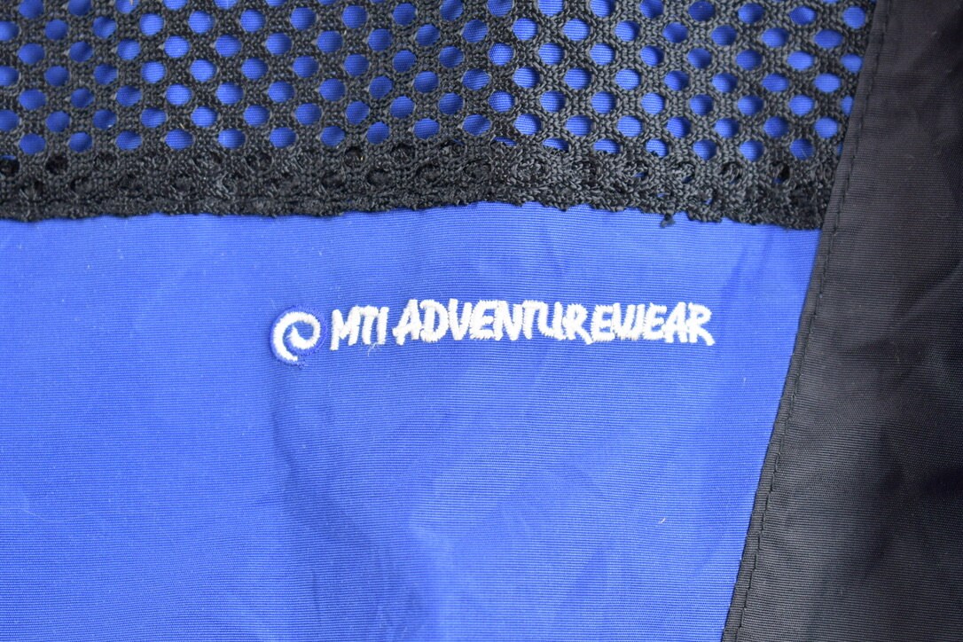 Vintage 1990s MTI Adventure Wear Technical Pullover / 90s Crewneck / Tech Wear / Nylon / 80s / 90s  / Streetwear / Vintage MTI