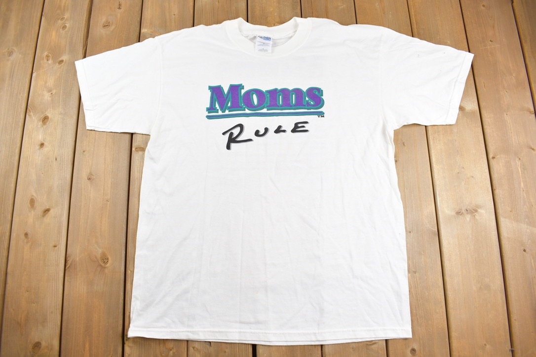 Vintage 1990s Moms Rule Graphic T Shirt / Vintage T Shirt / Streetwear / Graphic Tee / Single Stitch / Gildan Heavy Weight