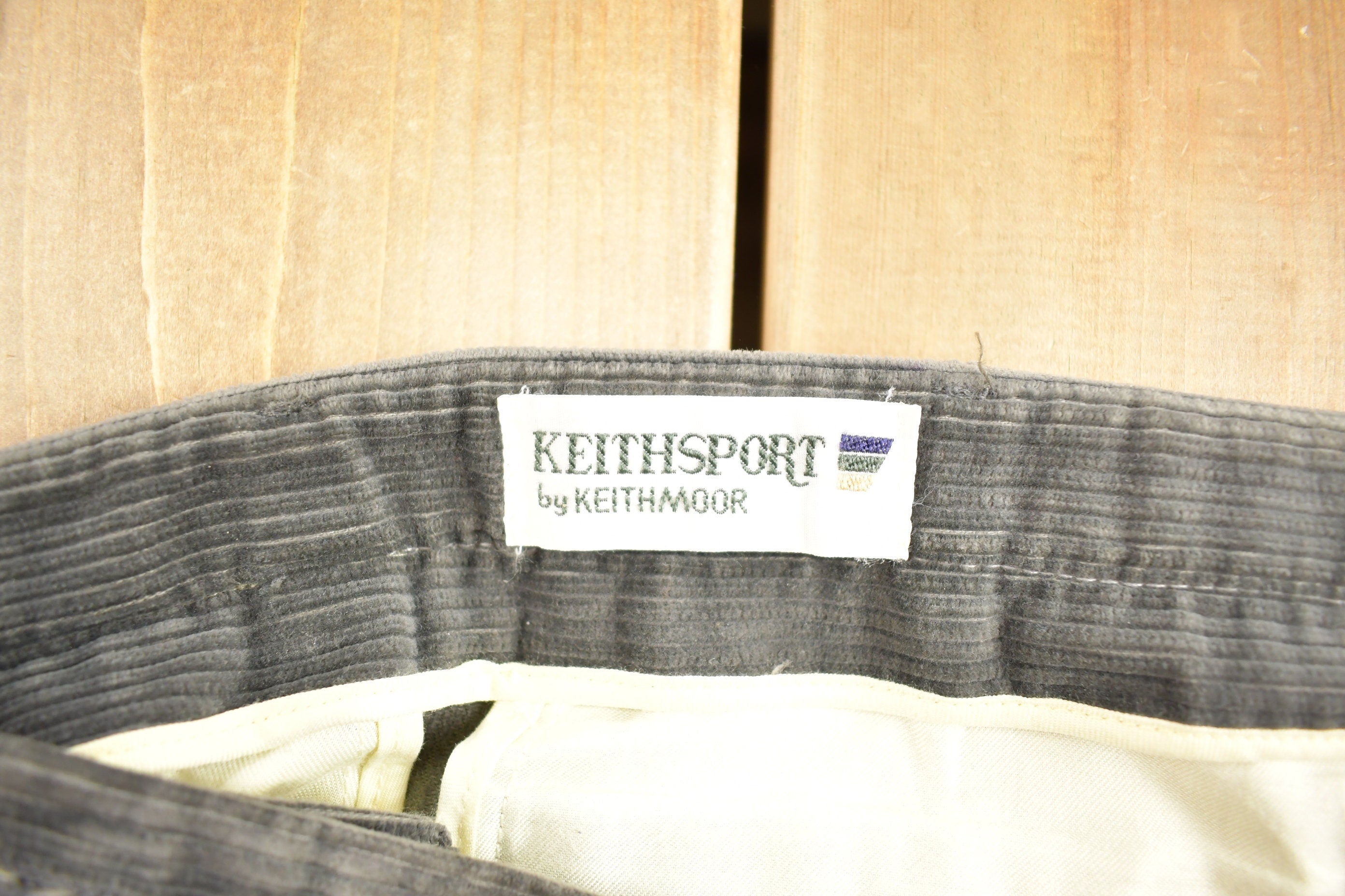 Vintage 1970s Keithsport By Keithmoor Grey Corduroy Pleated Trousers Size 38 x 31
