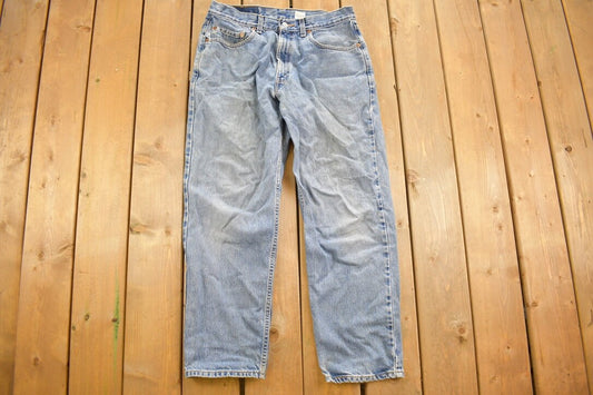 Vintage 1990s Levi's 550 Red Tab Jeans Size 32 x 38.5 / Blue / Light Wash / Vintage Denim  / Made In USA / 90s Levi's / Straight Cut