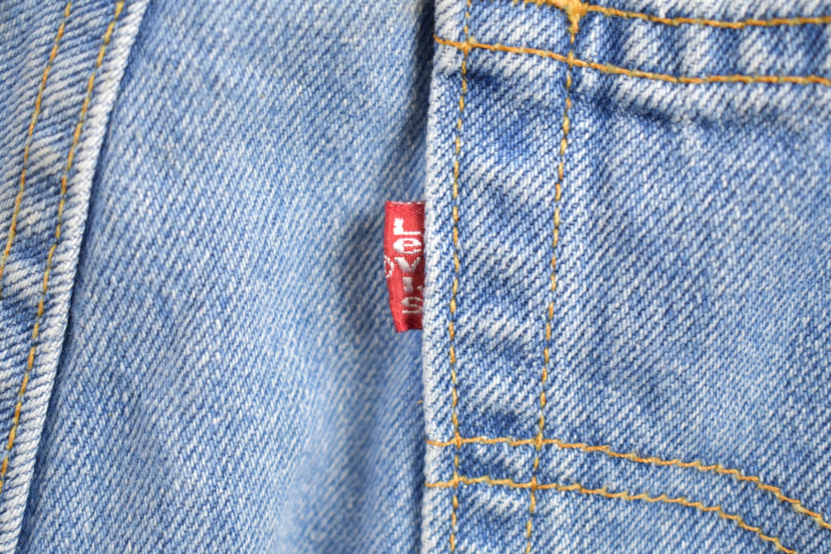 Vintage 1990s Levi's Red Tab Denim Womens Jean Shorts Size 34 x 4