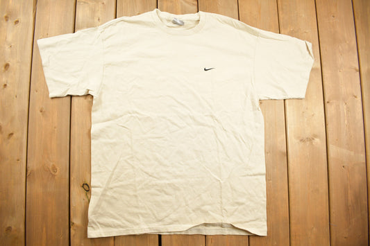 Vintage Y2K Nike Mini Swoosh Embroidered T-Shirt / Nike t Shirt / Vintage Streetwear / Vintage Nike / Size L