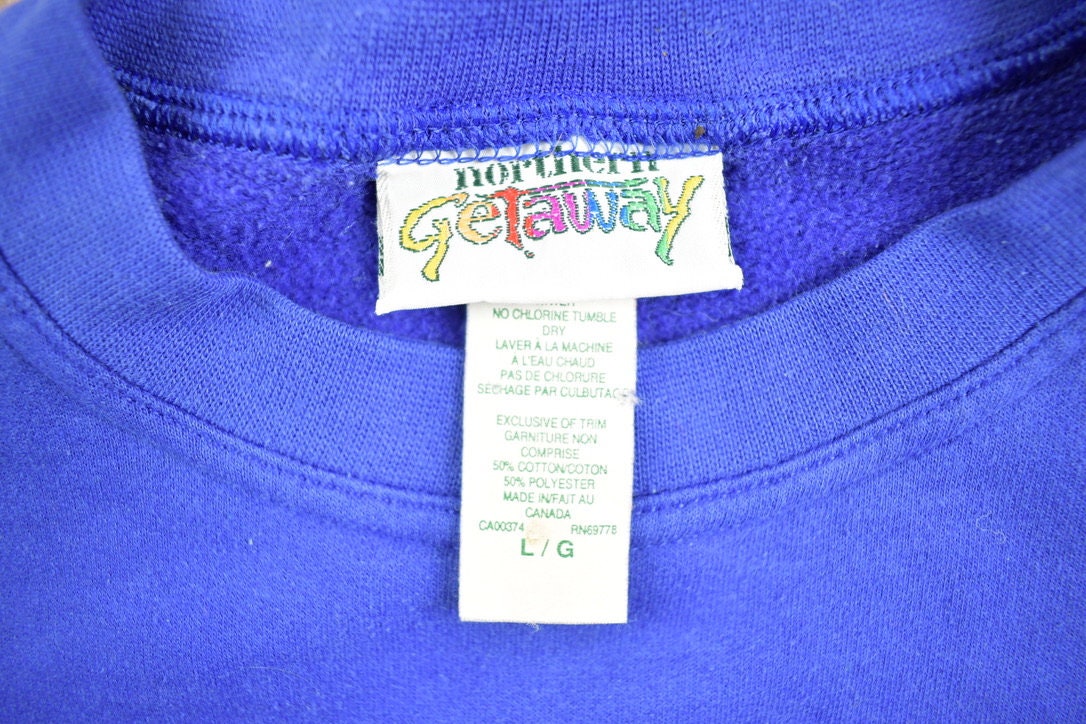 Vintage 1990s Soccer Theme Graphic Northern Getaway Crewneck Sweatshirt / 90s Crewneck / Made In Canada / Streetwear / Embroidered