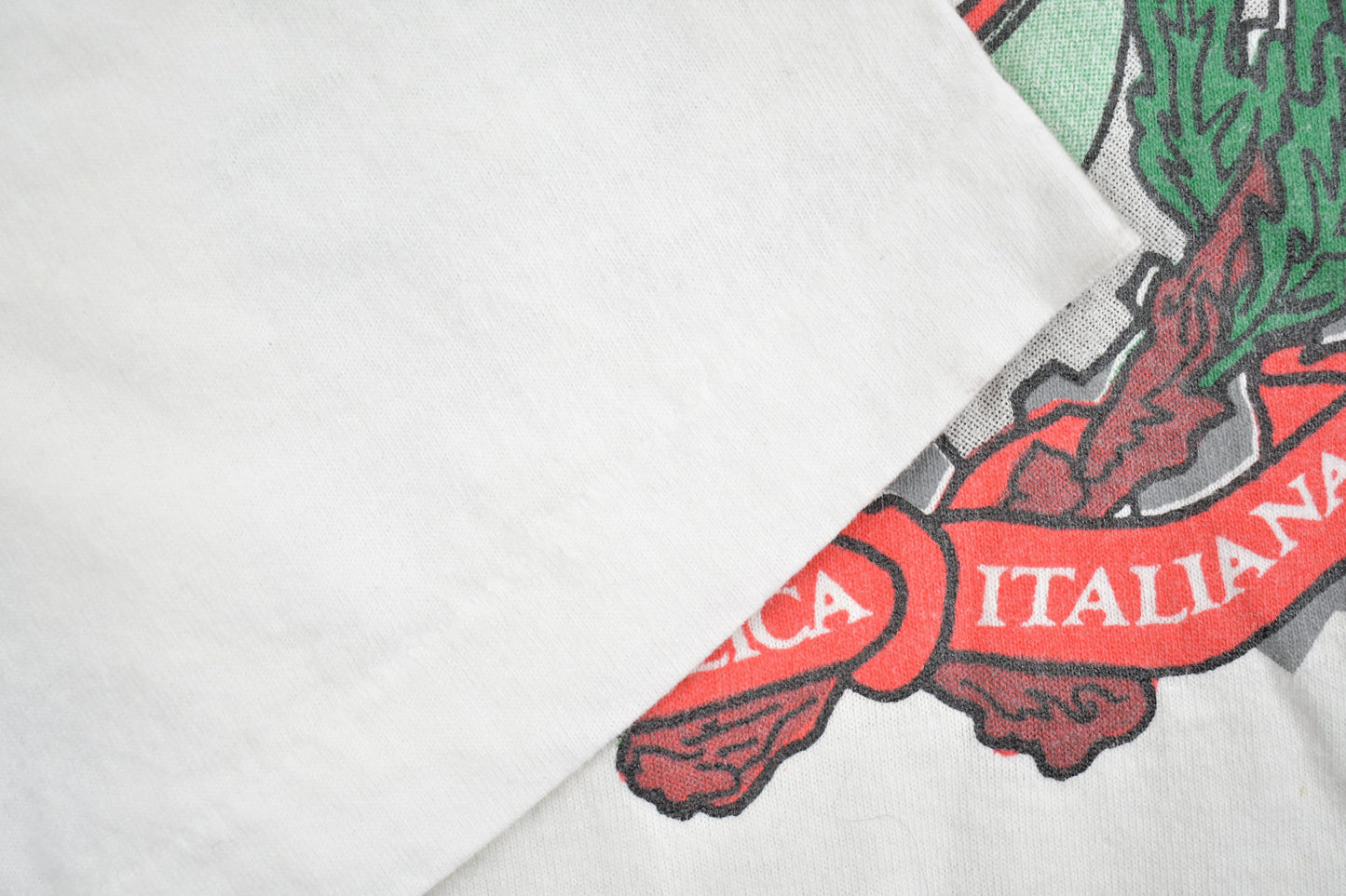 Vintage 1990's Italia Italy Informational Souvenir T Shirt / Streetwear / Vacation Tee / Travel T Shirt / Made In USA / Single Stitch /