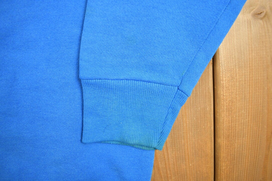 Vintage 1990s Lee Blank Blue Sweatshirt / 90s Crewneck / Made In USA / Essential / Streetwear / 90s Blank / Vintage Lee / 90s Lee