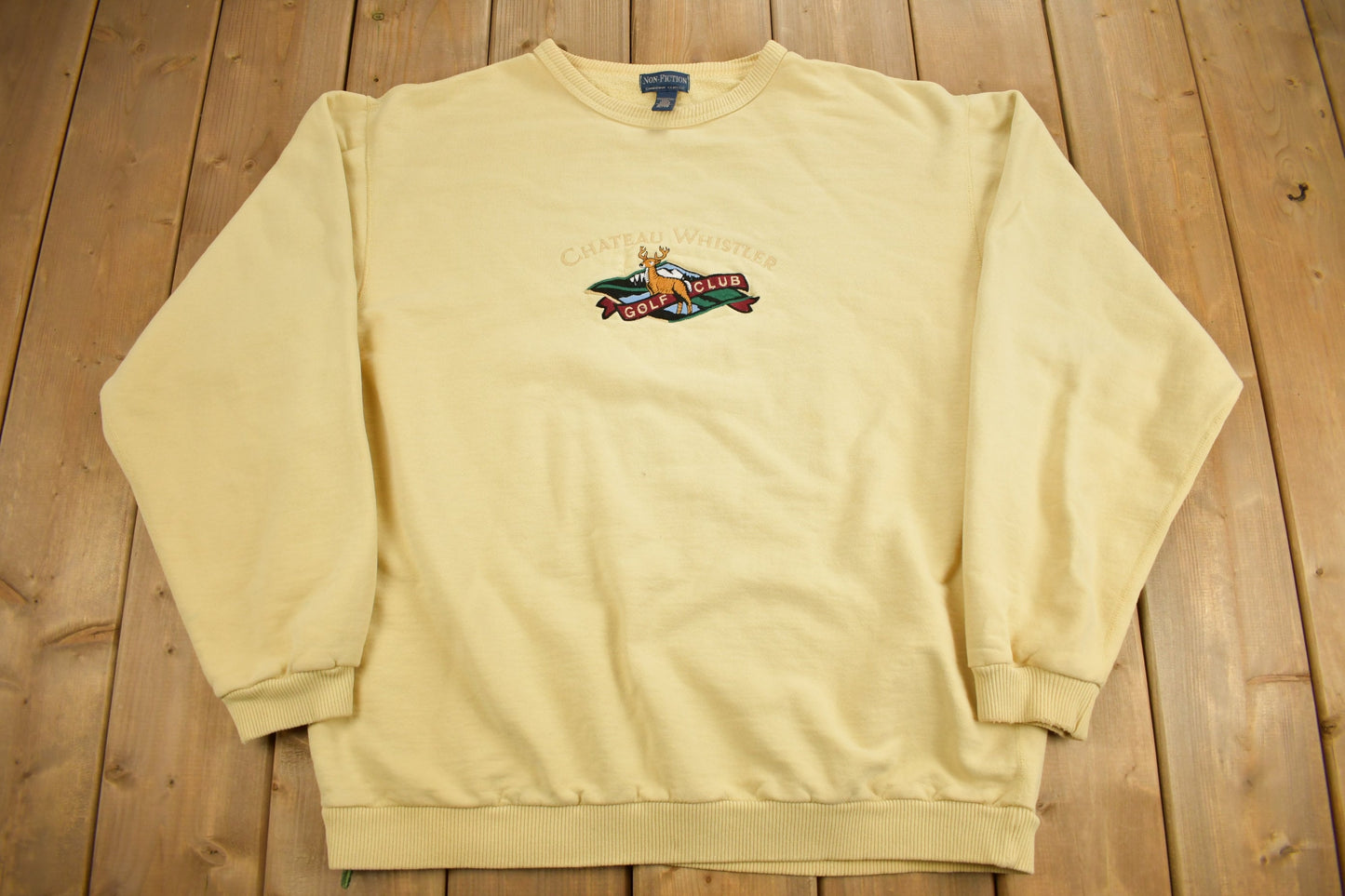 Vintage 1990s Chateau Whistler Golf Club Sweatshirt / Vintage Sweatshirt / Deer / Wilderness Sweatshirt / Made In Canada / Embroided