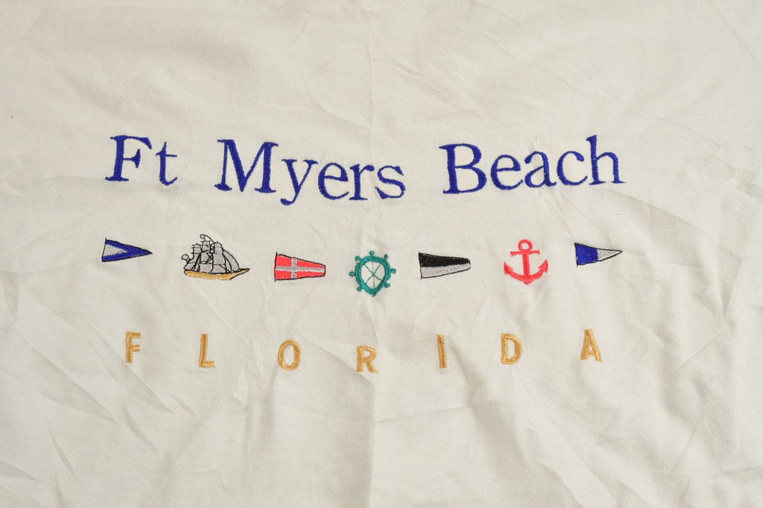 Vintage 1990s Ft Myers Beach Florida Souvenir T Shirt / Streetwear / Made In USA / Vacation Tee / Travel T Shirt / Single Stitch