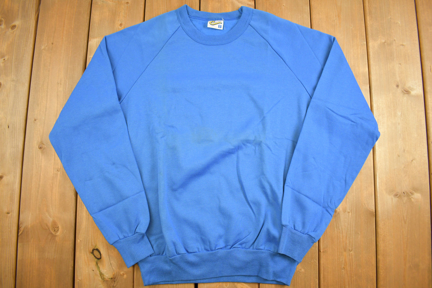 Vintage 1980s Blank Raglan Crewneck Sweatshirt / 80s Crewneck / Essential / Streetwear / 80s Blank