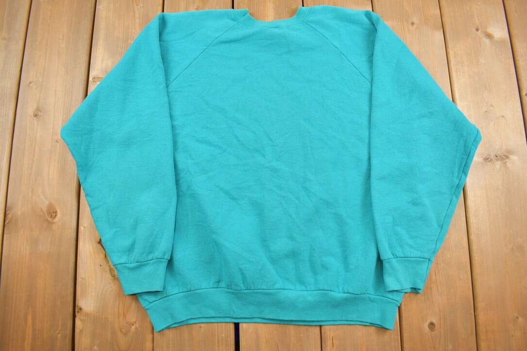 Vintage 1980s Womens Blank Teal Crewneck Sweatshirt / 80s Crewneck / Made In USA / Essential / Raglan / 90s Blank / Fruit Of The Loom /