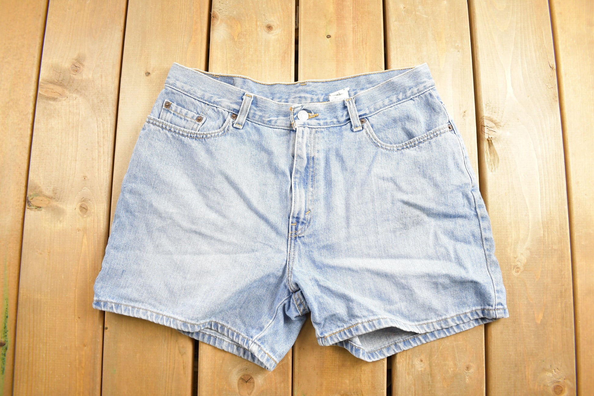 Vintage 1990s Levi's Red Tab Denim Womens Jean Shorts Size 34 x 4