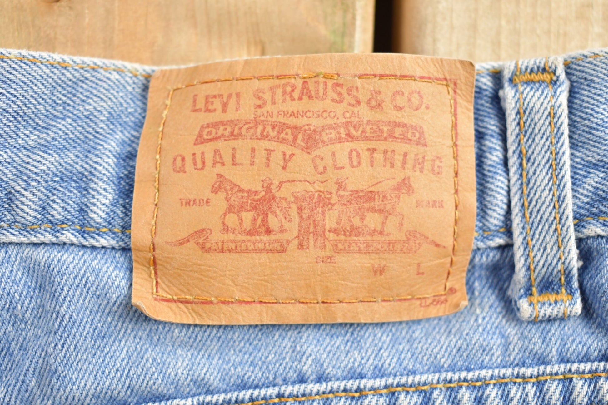 Vintage 1990s Levi's Red Tab Denim Womens Jean Shorts Size 34 x 4