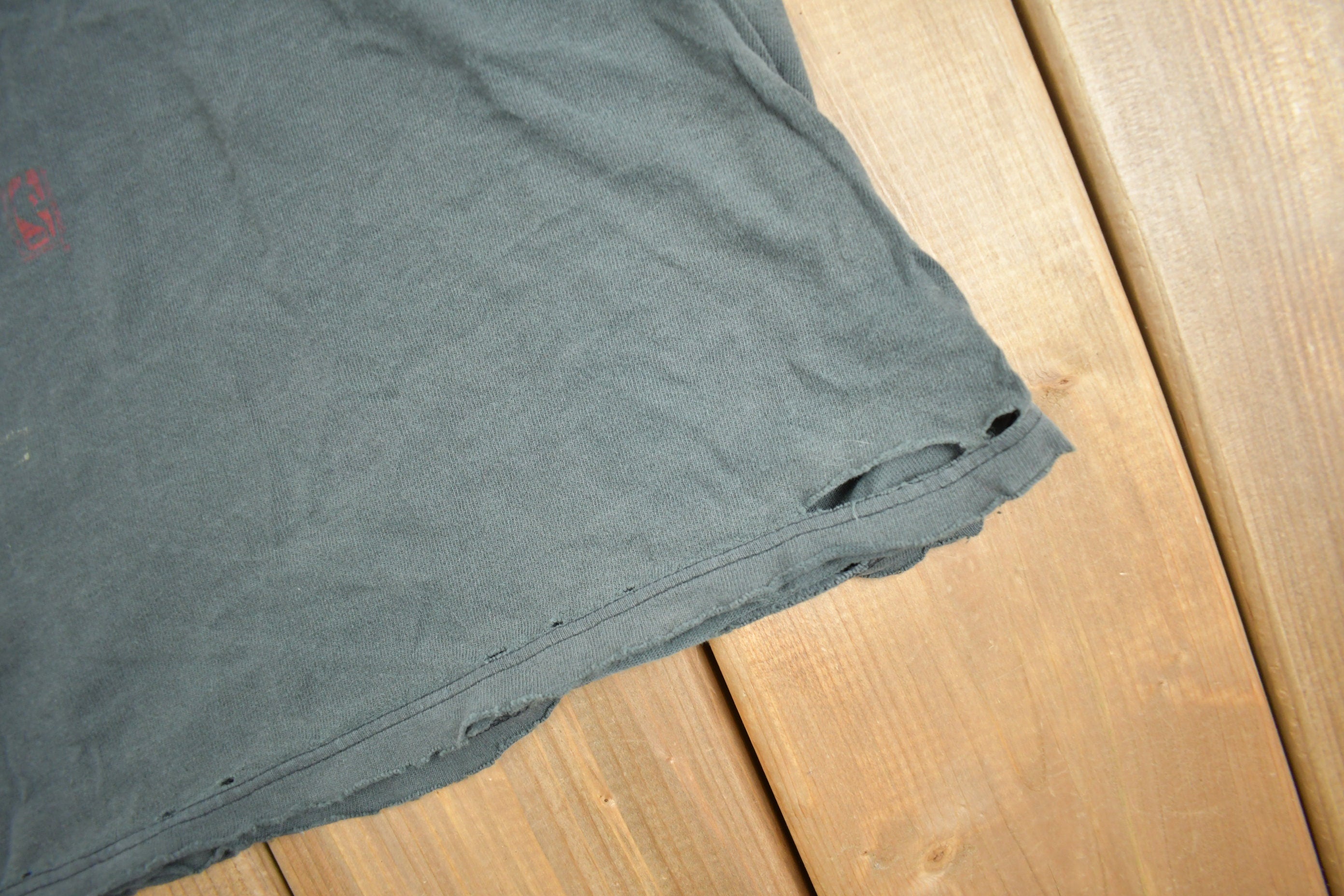 Vintage 1990s Chicago Bulls NBA Thrashed T-Shirt