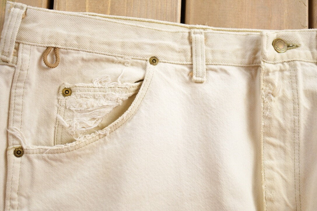 Vintage 1980s Wrangler White Jeans Size 37 x 28.5