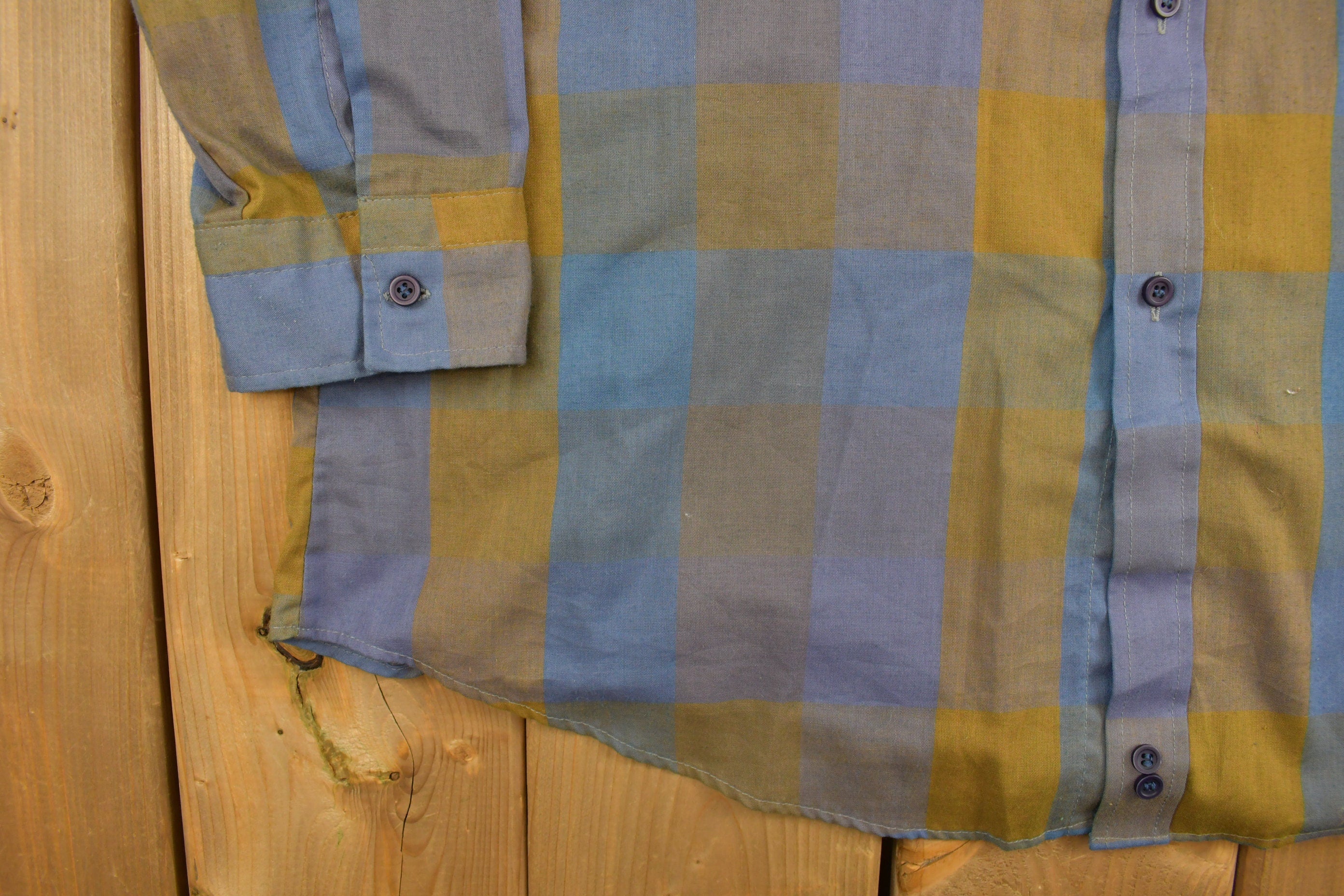 Vintage 1970s DeeCee Plaid Button-Up Shirt