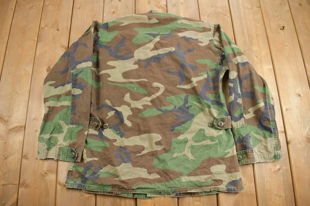 Vintage 1990 US Army Woodland Camo Military Field Jacket / US Army Green / Vintage Army / Militaria / Army Jacket / U.S. Navy /