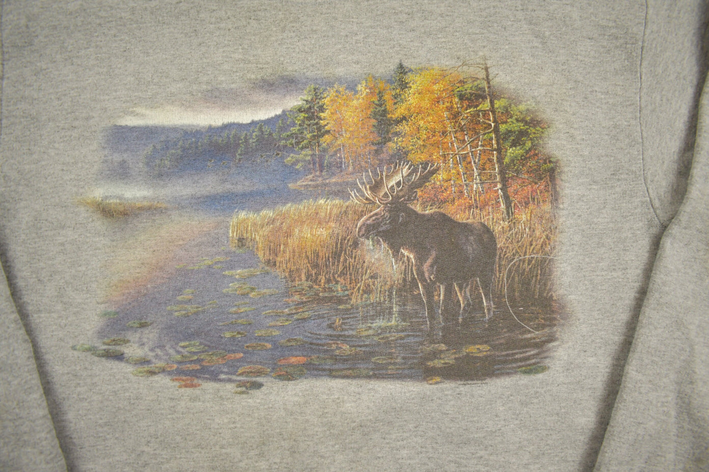 Vintage 1990s Wilderness Moose Grey Sweatshirt / Souvenir / Vintage Sweatshirt / Outdoorsman / Hunting / Deer / Adventure / Heather Grey