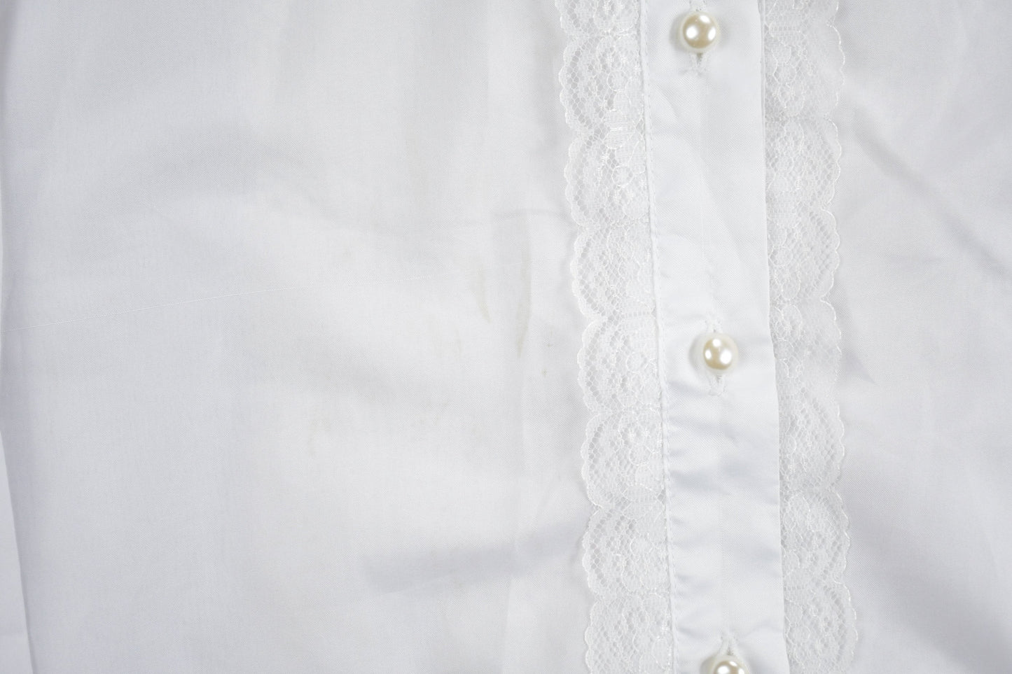 Vintage 1990s Cassino Blank White Lace Detail Button Up Shirt / 1990s Button Up / Vintage Flannel / Basic Button Up / Made in Canada /