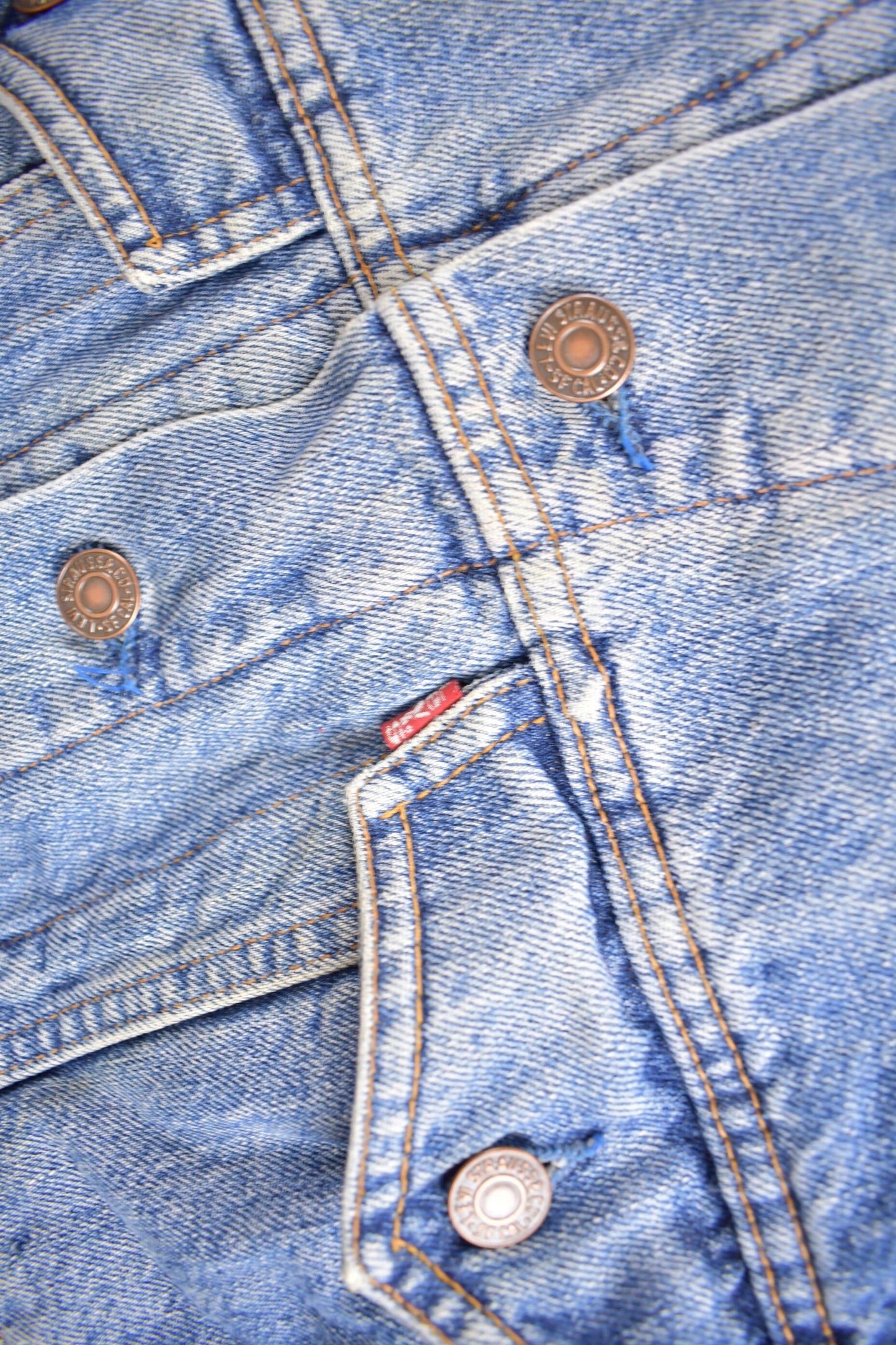 Vintage 1990s Levi's 501 Quilted Jean Jacket / Vintage Denim / Streetwear / Fall Outerwear / Fall Jacket / Levi's denim