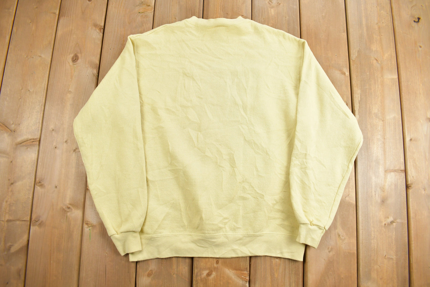 Vintage 1990s Yellow Irish Lee Crewneck Sweatshirt / 90s Crewneck / Made In USA / Streetwear / Embroidered / Lee Heavy Weight