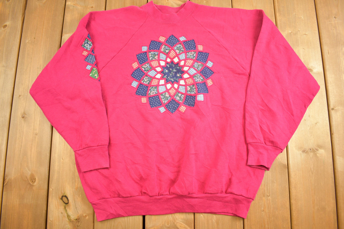 Vintage 1980s Pink Abstract Patchwork Crewneck Sweatshirt / 80s Crewneck / Made In USA / Essential / Streetwear / Raglan