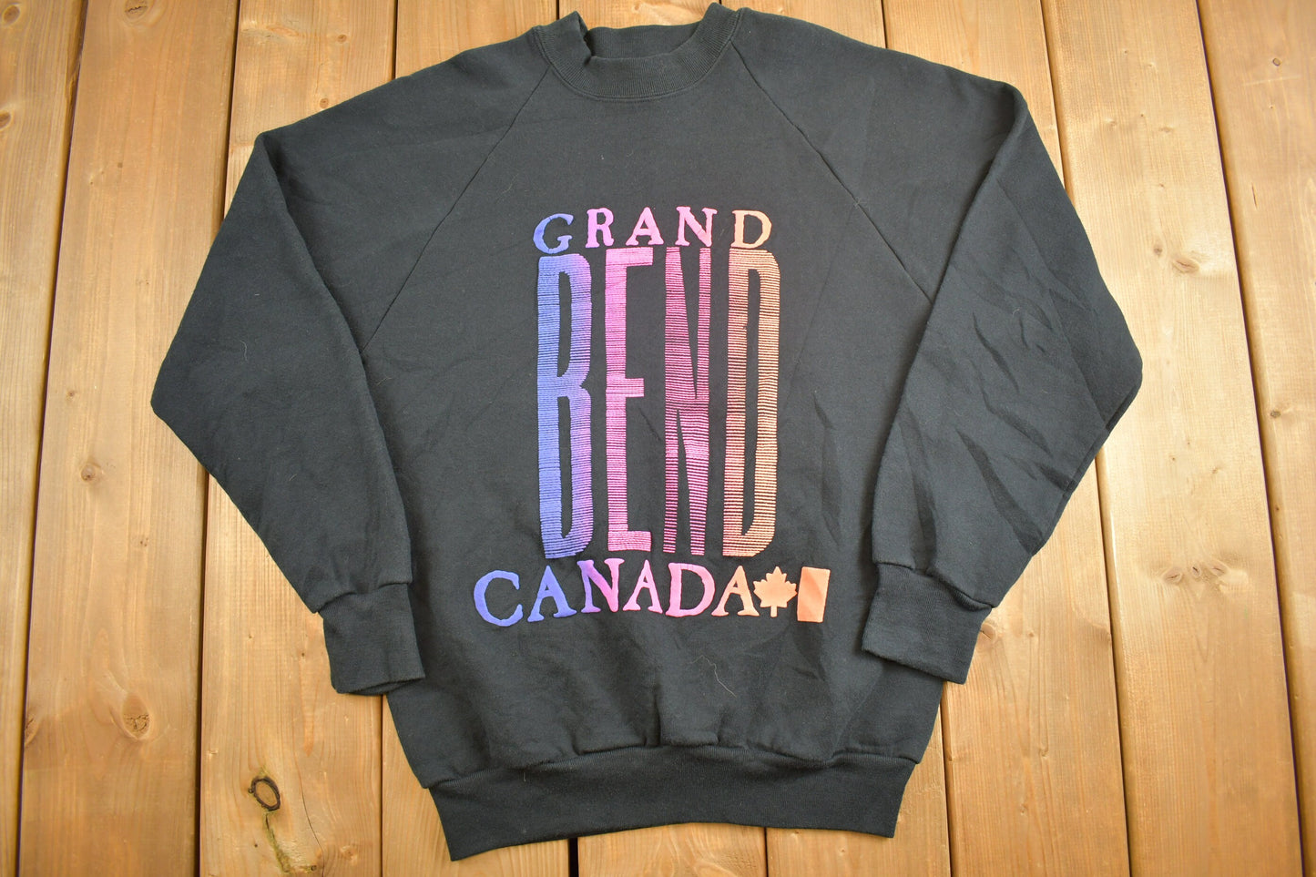 Vintage 1980s Grand Bend Canada Sweatshirt / 80s Crewneck / Souvenir Sweater / Streetwear / Travel And Vacation / Raglan / Made In Canada