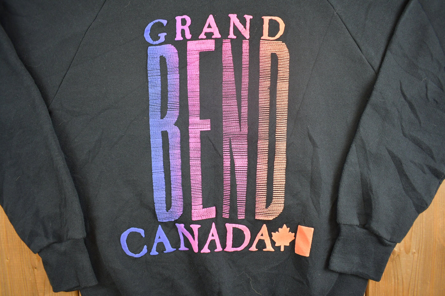 Vintage 1980s Grand Bend Canada Sweatshirt / 80s Crewneck / Souvenir Sweater / Streetwear / Travel And Vacation / Raglan / Made In Canada