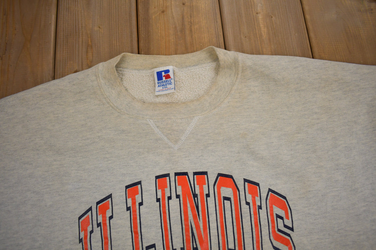 Vintage 1990s University of Illinois Collegiate Crewneck / NCAA Sweatshirt / Sportswear / Americana / Russell Athletics