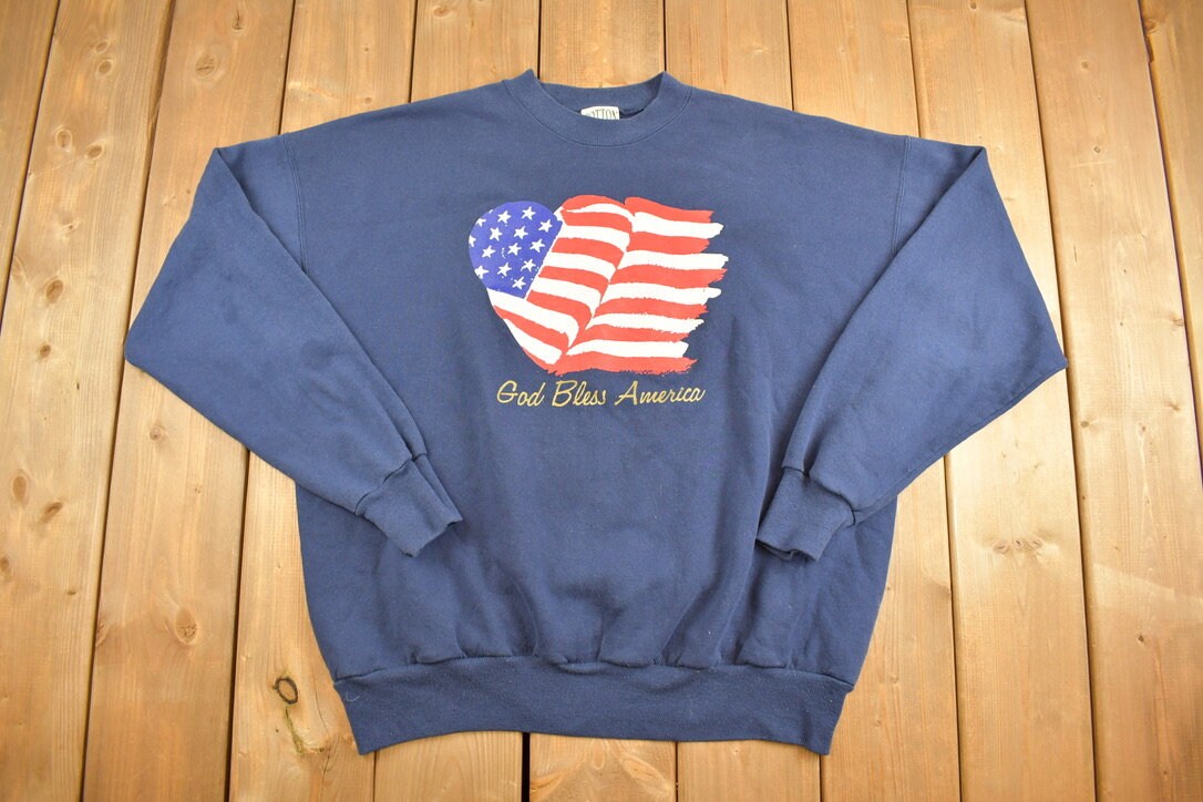 Vintage 1990s God Bless America Patriotic Crewneck Sweatshirt