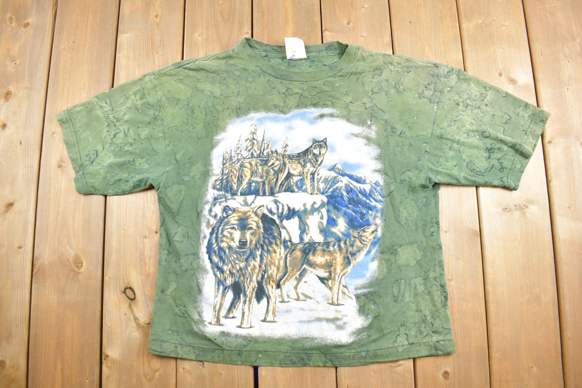 Vintage Y2K Wolf Theme Graphic Tie Dye T-Shirt