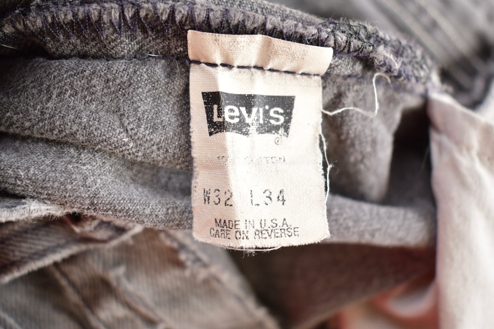 Vintage 1990s Levi's Red Tab Jeans Size 30 x 32