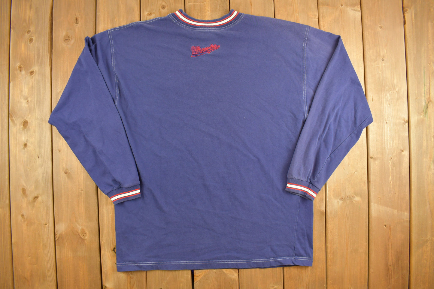 Vintage 1990s Blue Wrangler Crewneck Sweatshirt / 90s Crewneck / Streetwear / Embroidered / Essentials / Vintage Wrangler / 90s Vintage