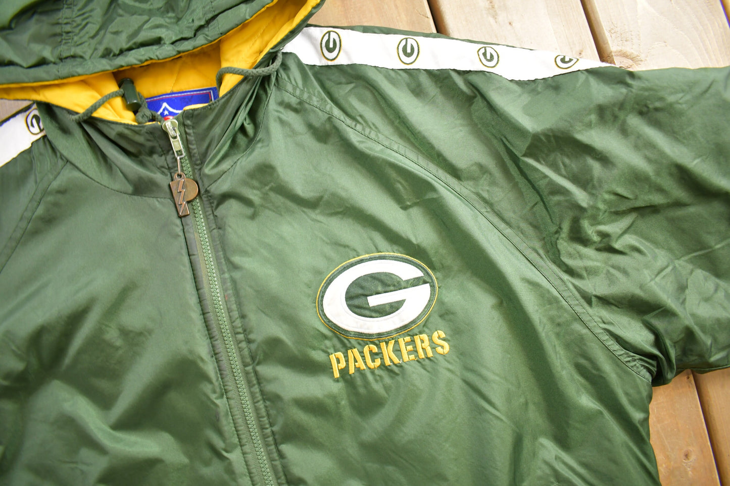 Vintage 1990s Green Bay Packers NFL Game Day Puffer Jacket / Color Block / Sportswear / Patchwork / Embroidered