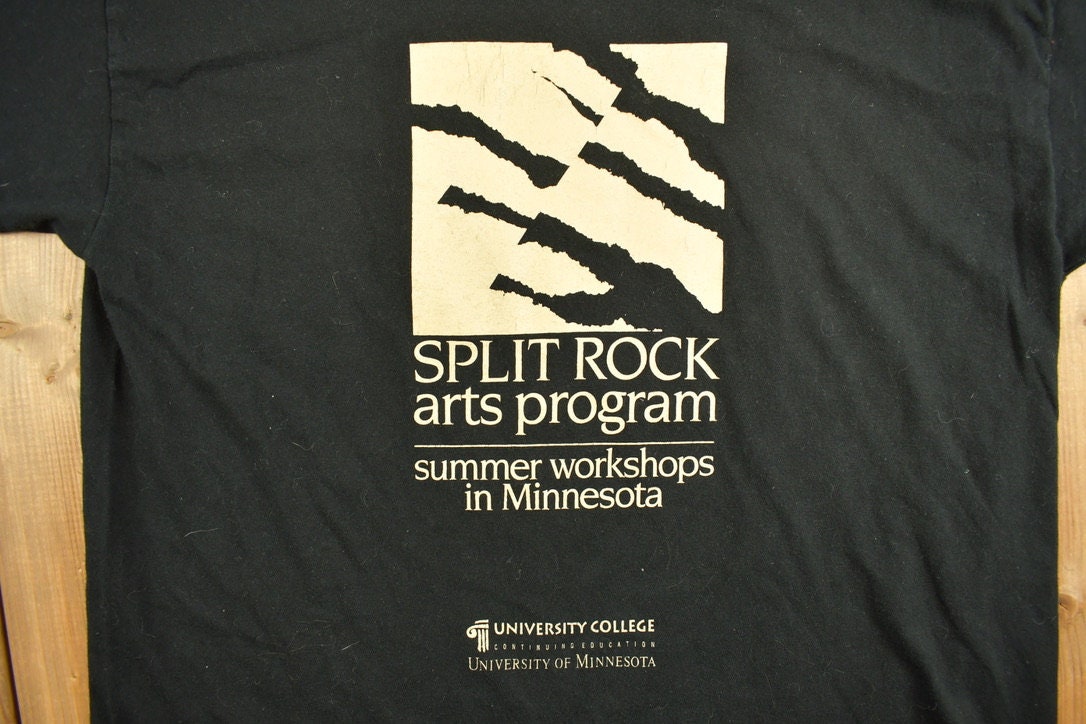 Vintage 1990s Split Rock Arts Graphic T-Shirt / Streetwear / Retro Style / Minnesota / Single Stitch / Made In USA / University Of Minnesota