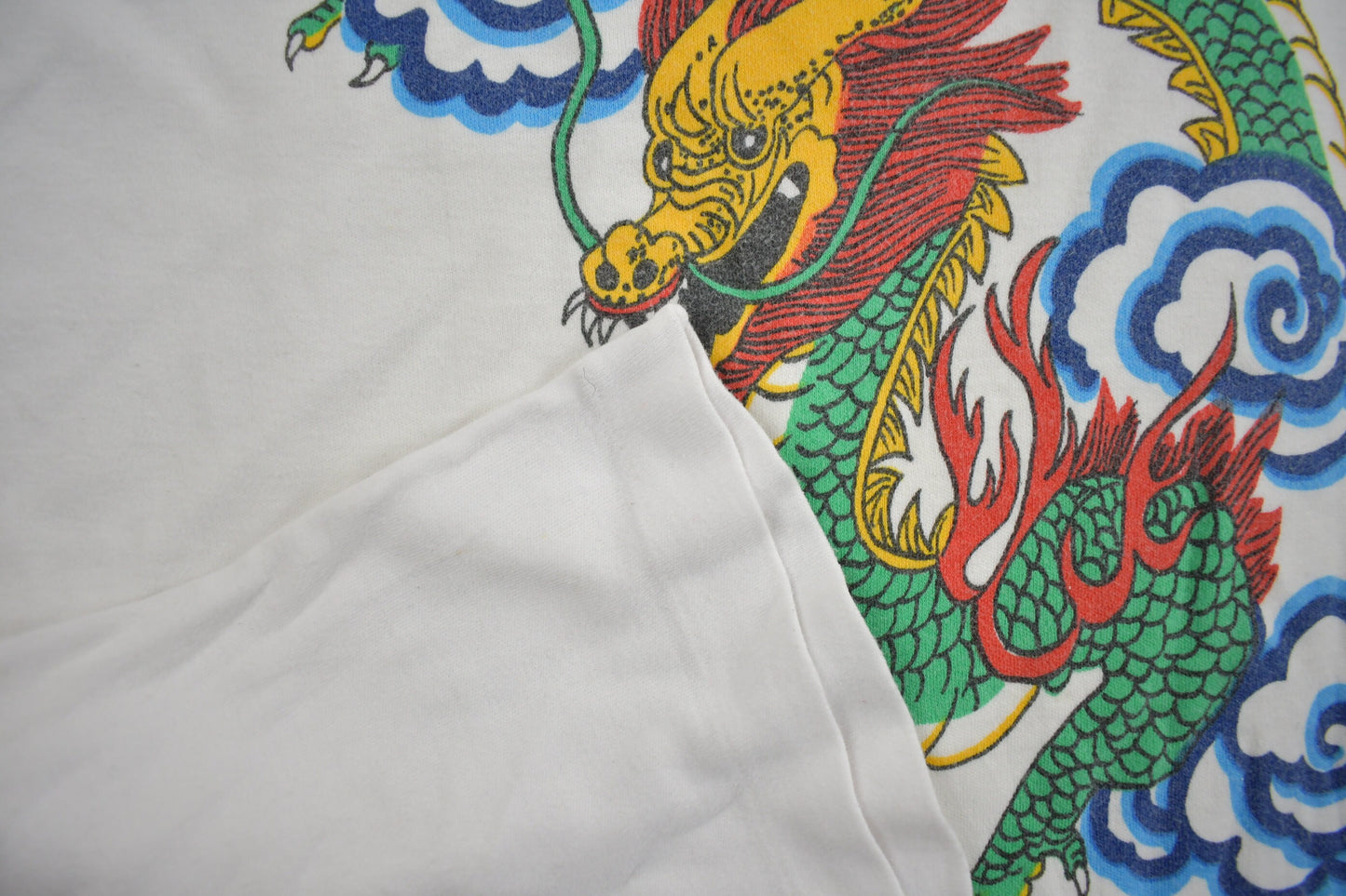 Vintage 1990s China Dragaon Graphic T Shirt / Vintage T Shirt / Streetwear / Dragon Graphic Tee / Single Stitch