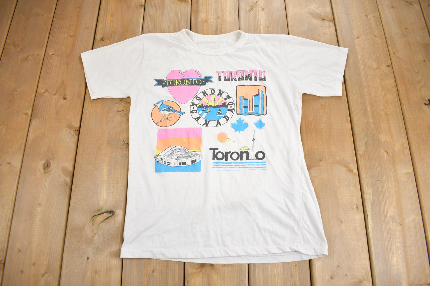 Vintage 1980s Toronto Canada Souvenir T Shirt / Streetwear / Vacation Tee / Travel T Shirt / Single Stitch / Made In Canada