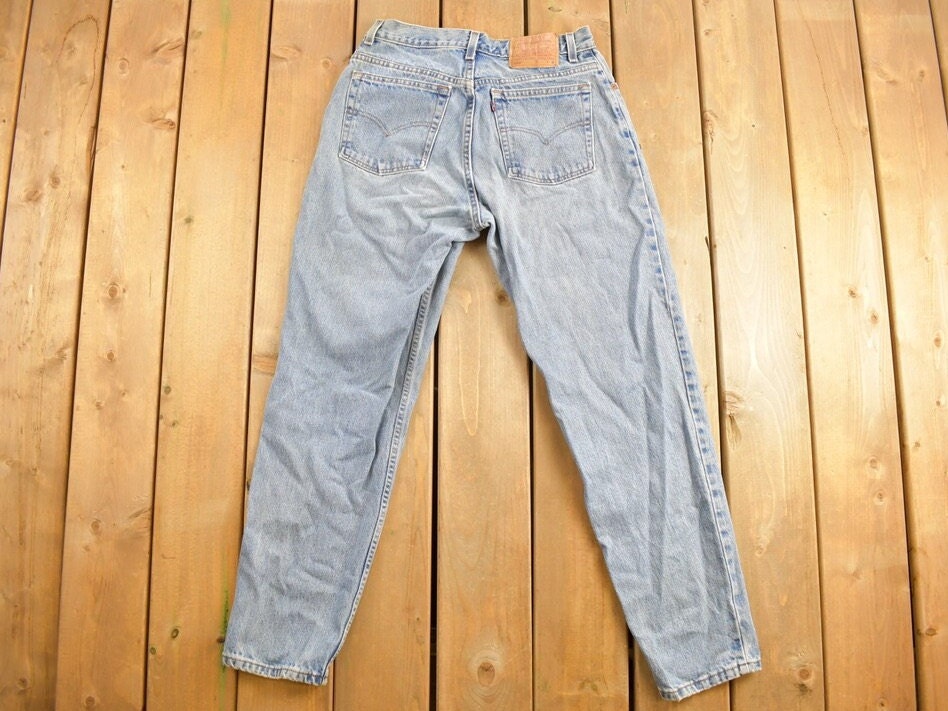 Vintage 1990s Levi's 550 Red Tab Jeans Size 30 x 29