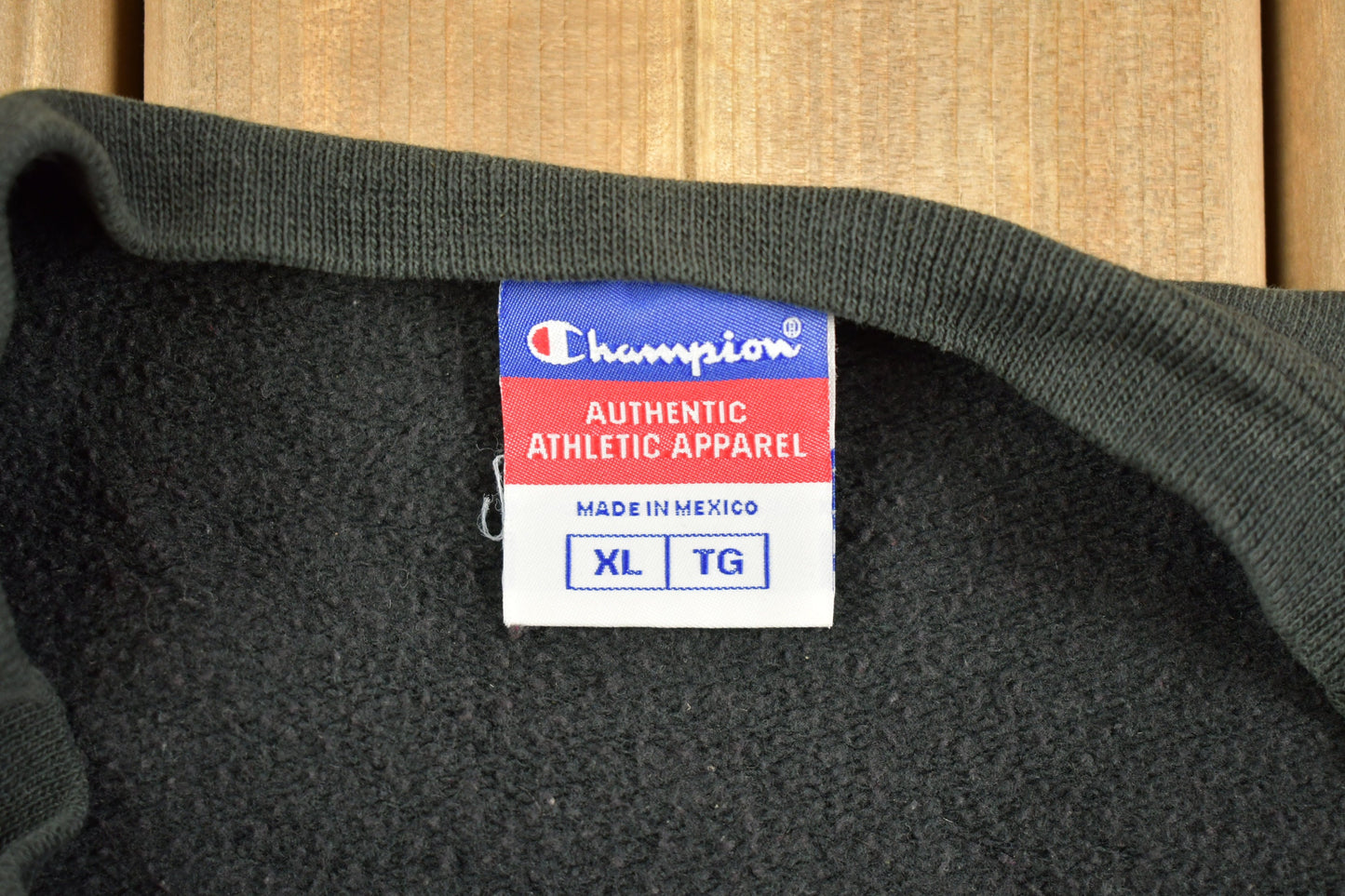 Vintage Y2K Champion Blank Black Crewneck Sweatshirt