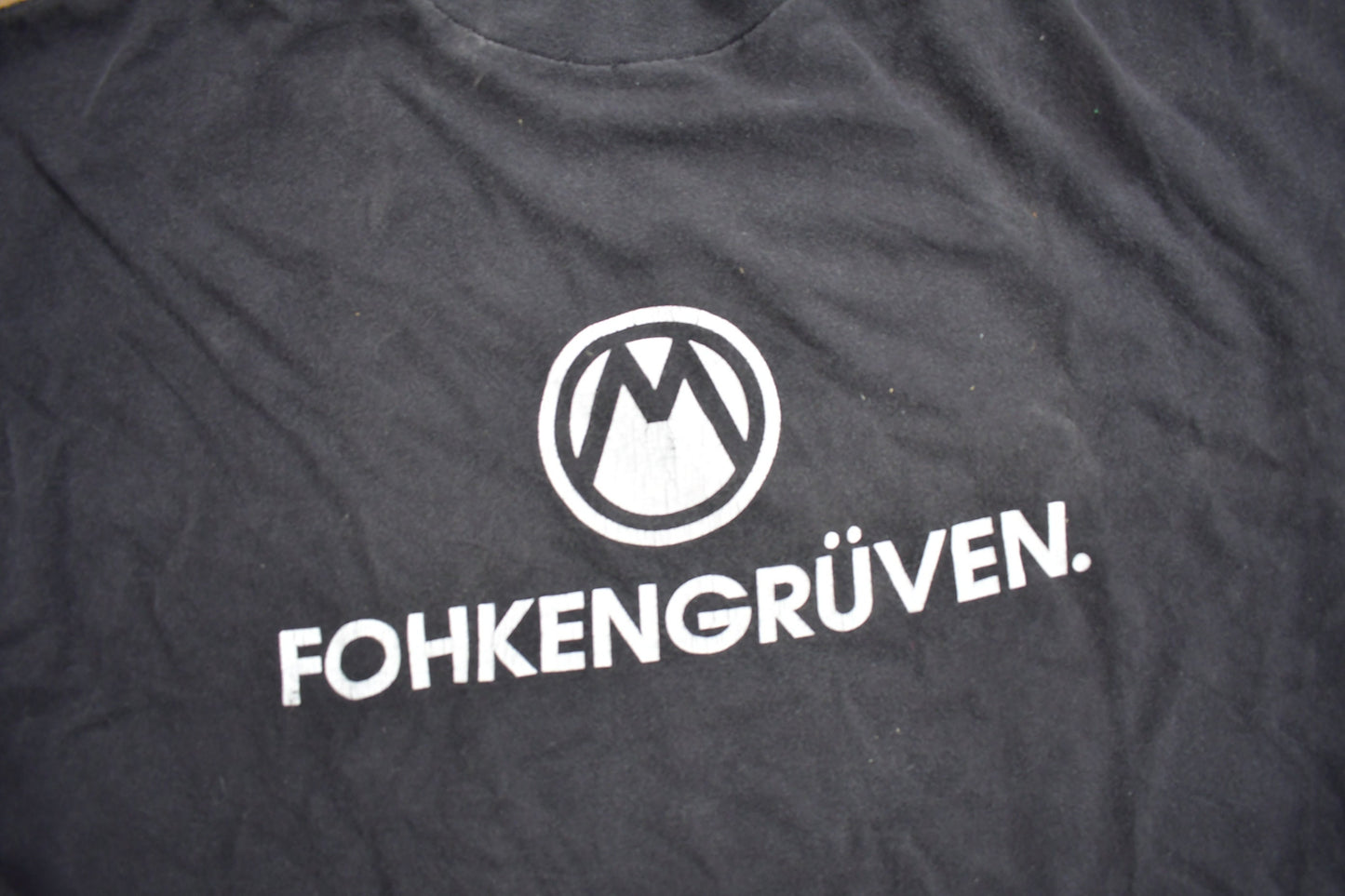 Vintage 1990s FOHKENGRÜVEN Graphic T Shirt