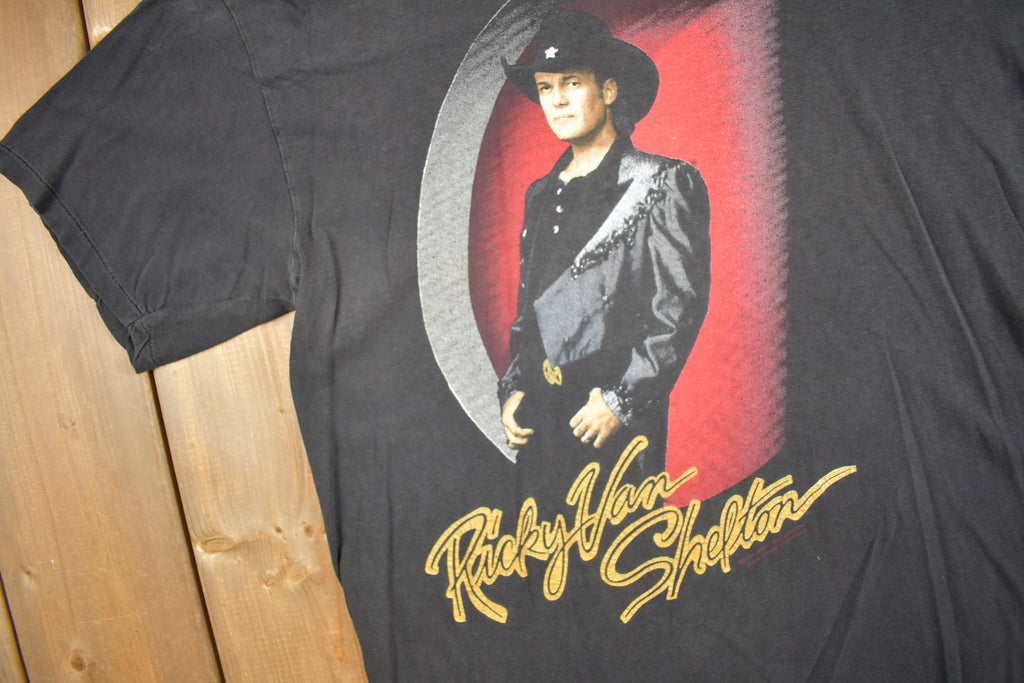 Vintage 1990 Ricky Van Shelton Entertainer Of The Year Country Music Graphic T-Shirt