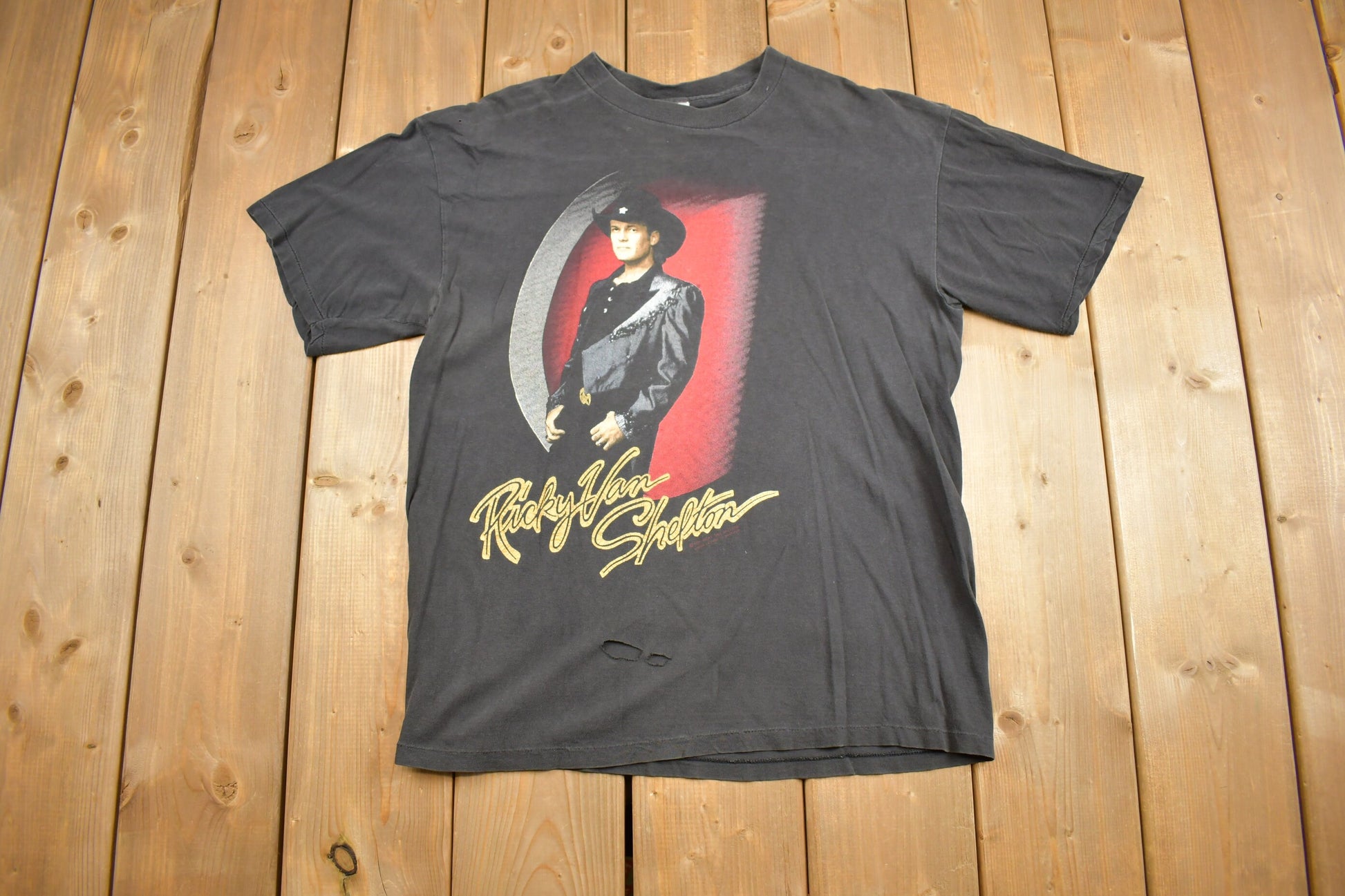 Vintage 1990 Ricky Van Shelton Entertainer Of The Year Country Music Graphic T-Shirt