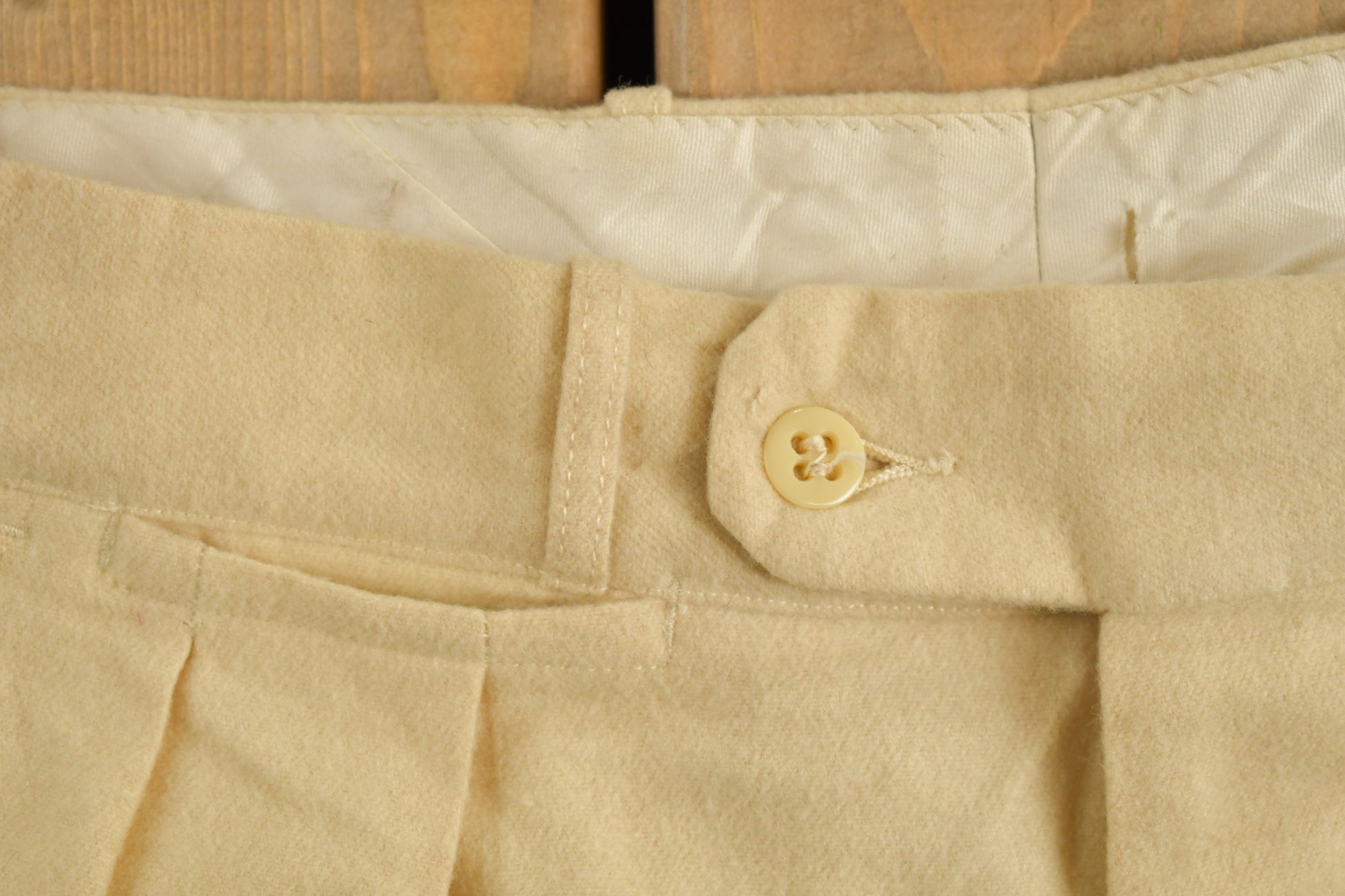 Vintage 1970's Pleated Pants 28 x 30