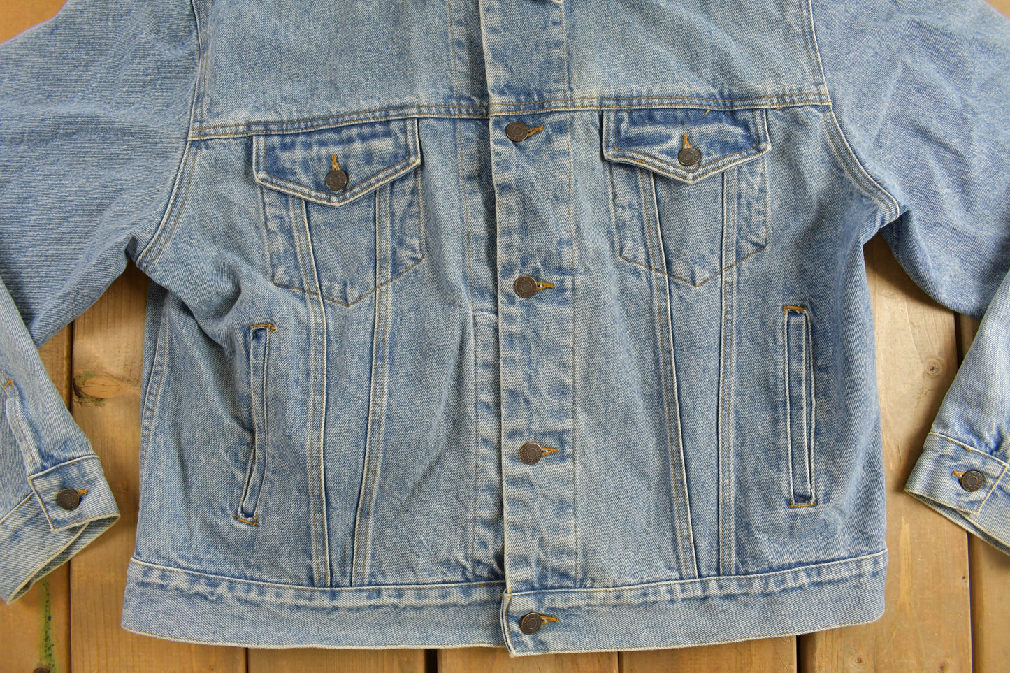 Vintage 1990s Gap Light Wash Denim Jean Jacket / Vintage Denim / Streetwear / Vintage Fall Outerwear / Fall Jacket / Gap denim