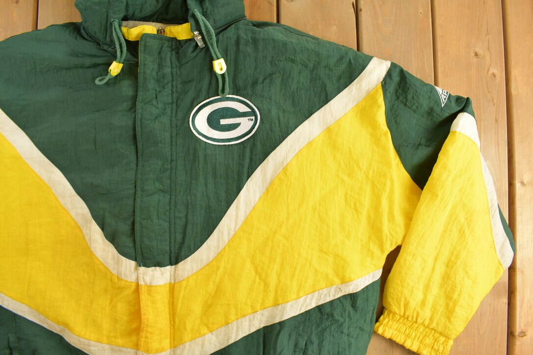 Vintage 1990s Green Bay Packers Apex One Pro Line Puffer Jacket / Vintage Packers / Color Block / Sportswear / Patchwork / Embroidered