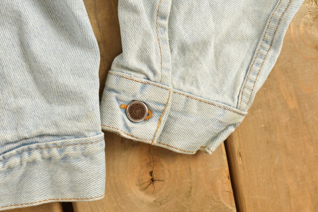 Vintage 1990s Levi's Red Tab Denim Jean Jacket / Distressed Denim / Streetwear / Vintage Distressed Levi's denim / Denim