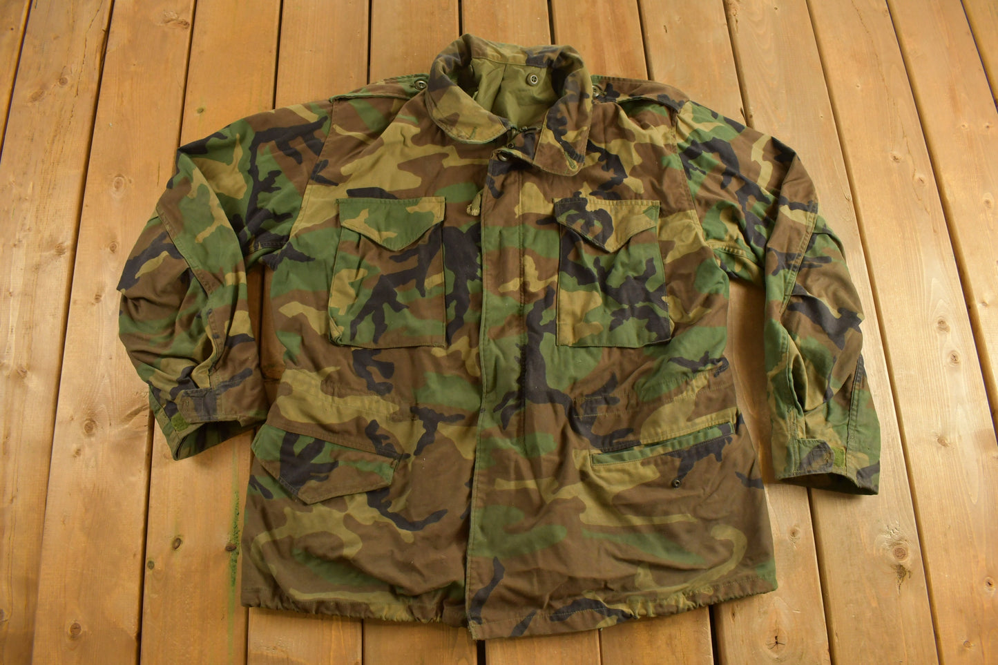 Vintage 1990s Military Camo Button Up Jacket / US Army Green / Vintage Army / Streetwear / Army Jacket / Hunting / Woodland