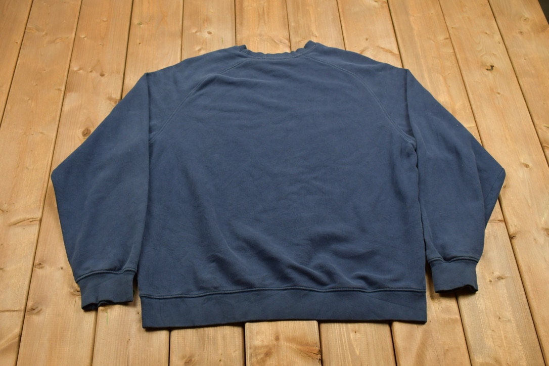 Vintage 1990s Blank Nike Crewneck Sweatshirt / 90s Crewneck / Made In USA / Essential / Streetwear / 90s Blank / Embroidered / Nike Sweater